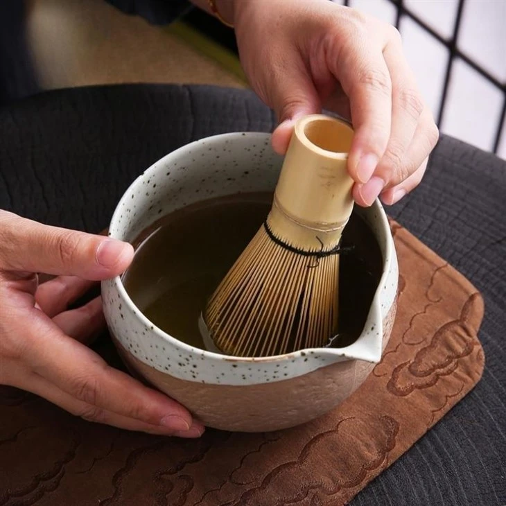 Glass Tea Bowl With Pour Spout